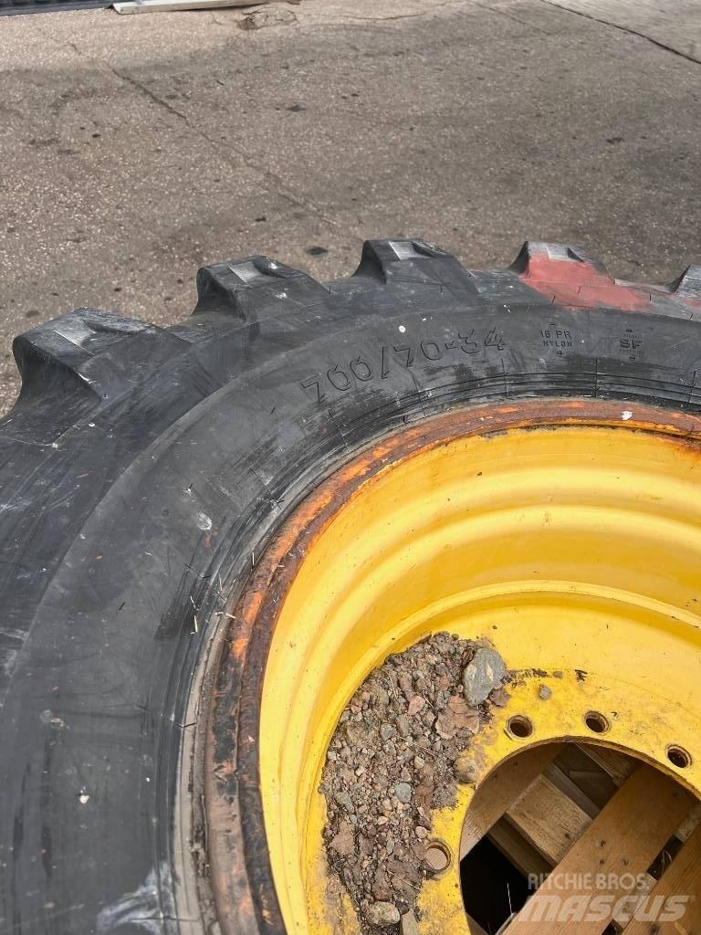 Nokian 700/70-34 Gume, točkovi i felne