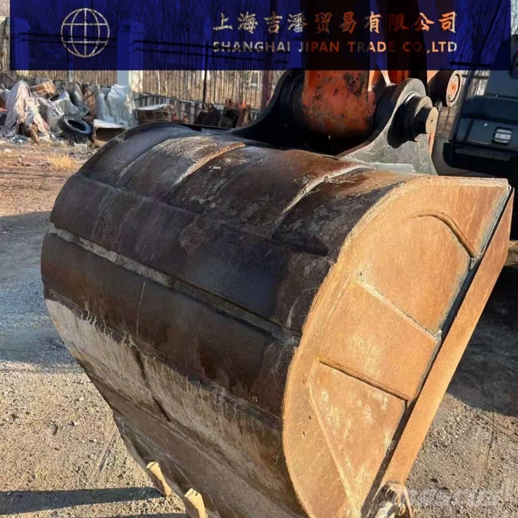 Hitachi ZX 200 Bageri guseničari