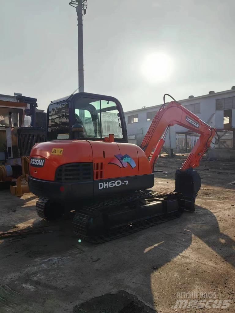 Doosan DH 60-7 Mini bageri < 7t