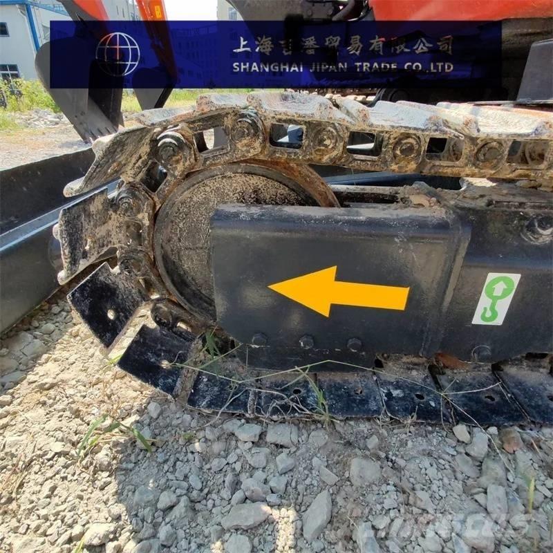 Kubota U 30 Bageri guseničari