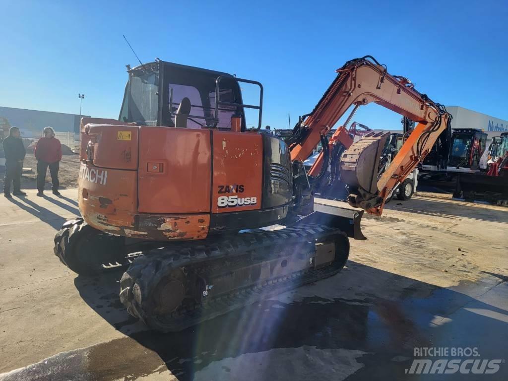 Hitachi ZX 85 US B-6 Midi bageri 7t – 12t