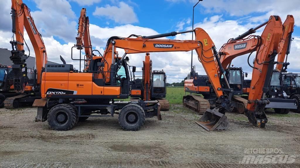 Doosan DX 170 W Bageri točkaši