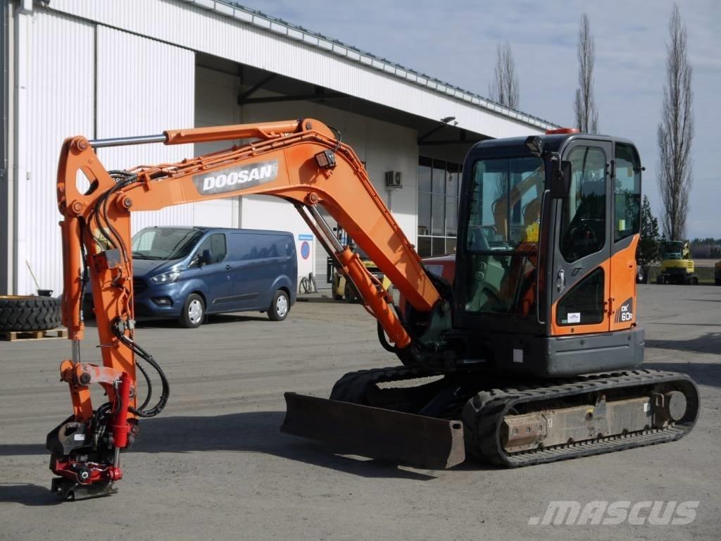 Doosan DX 60 R Mini bageri < 7t