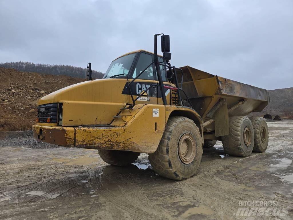 CAT 740 Zglobni damperi