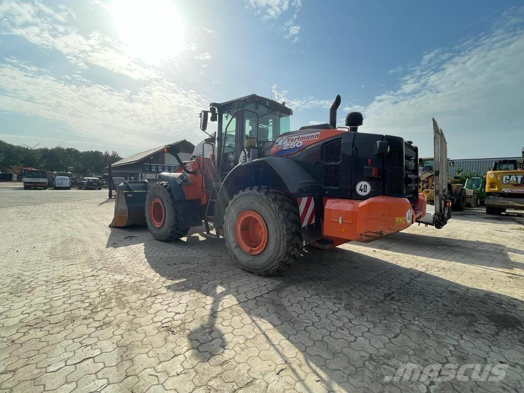 Hitachi ZW 250-6 Utovarivači na točkove