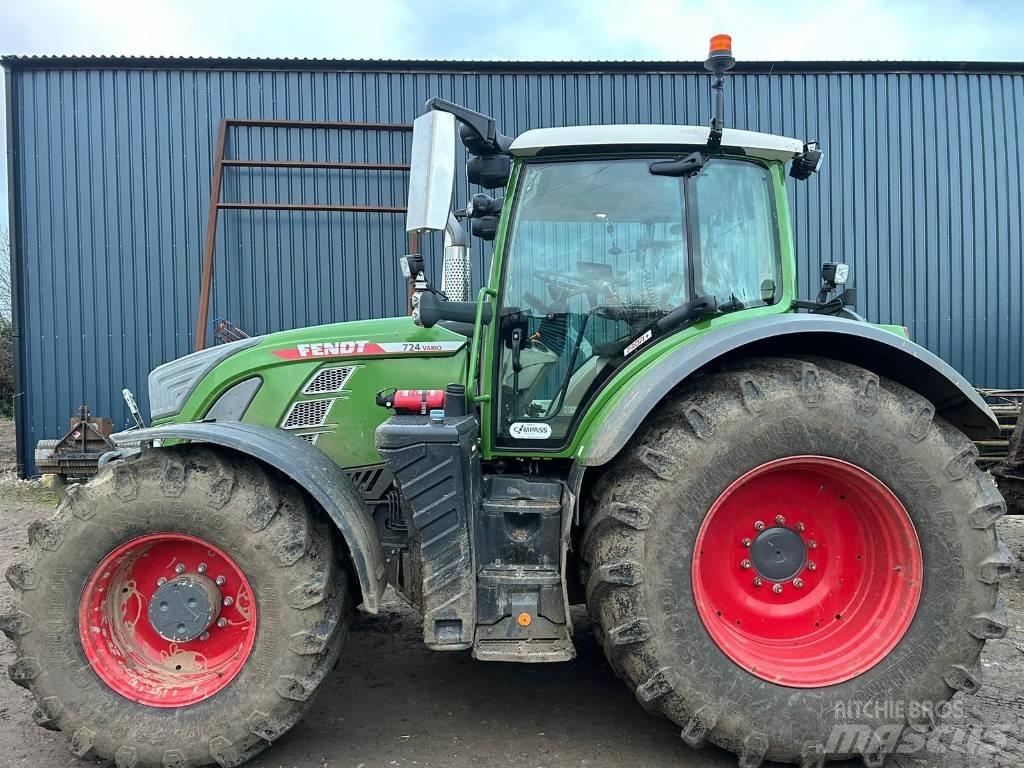 Fendt 724 Profi Plus Traktori