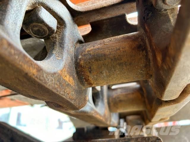 Fiat-Hitachi EX 165 Bageri guseničari