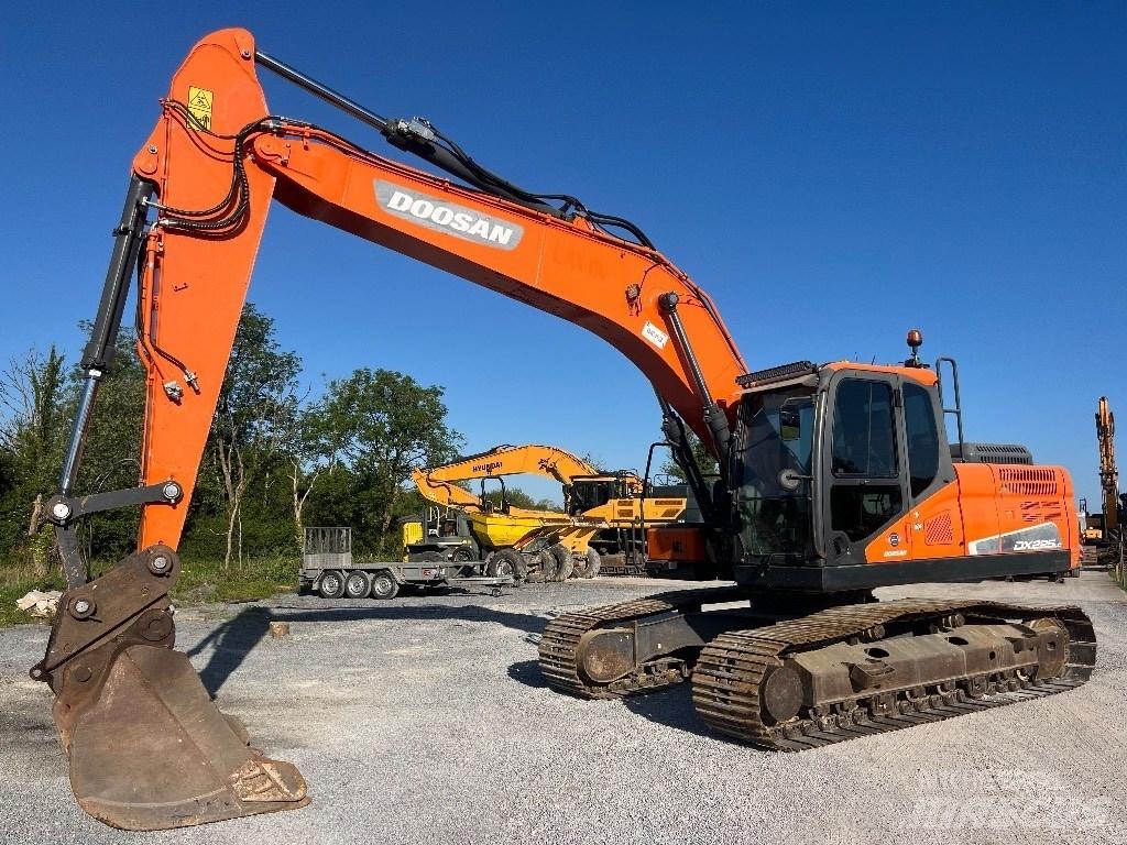 Doosan DX 225 LC-5 Bageri guseničari