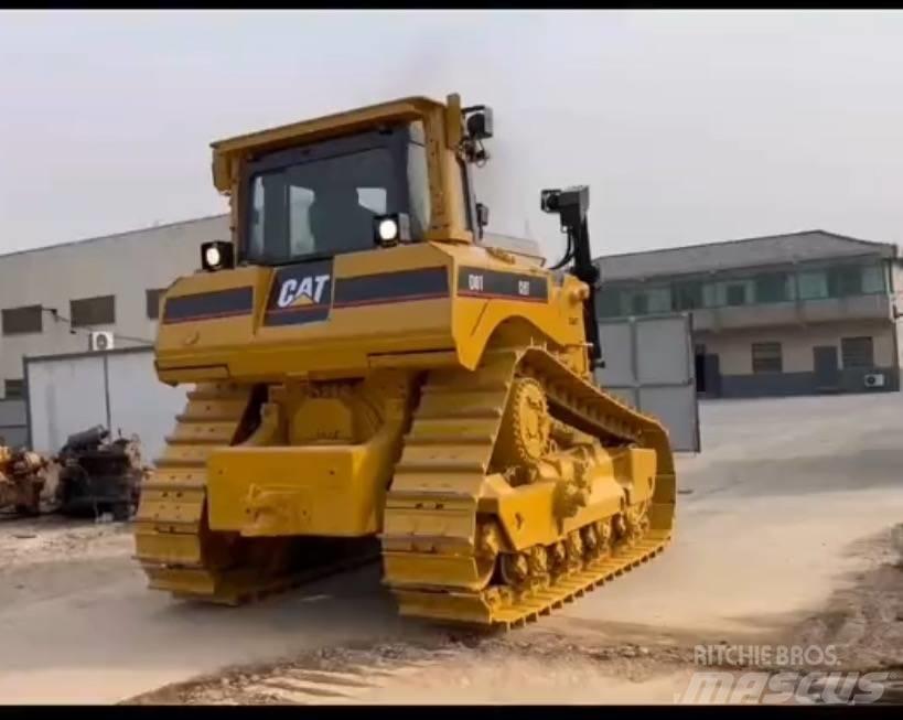 CAT D 8 T Buldožeri guseničari