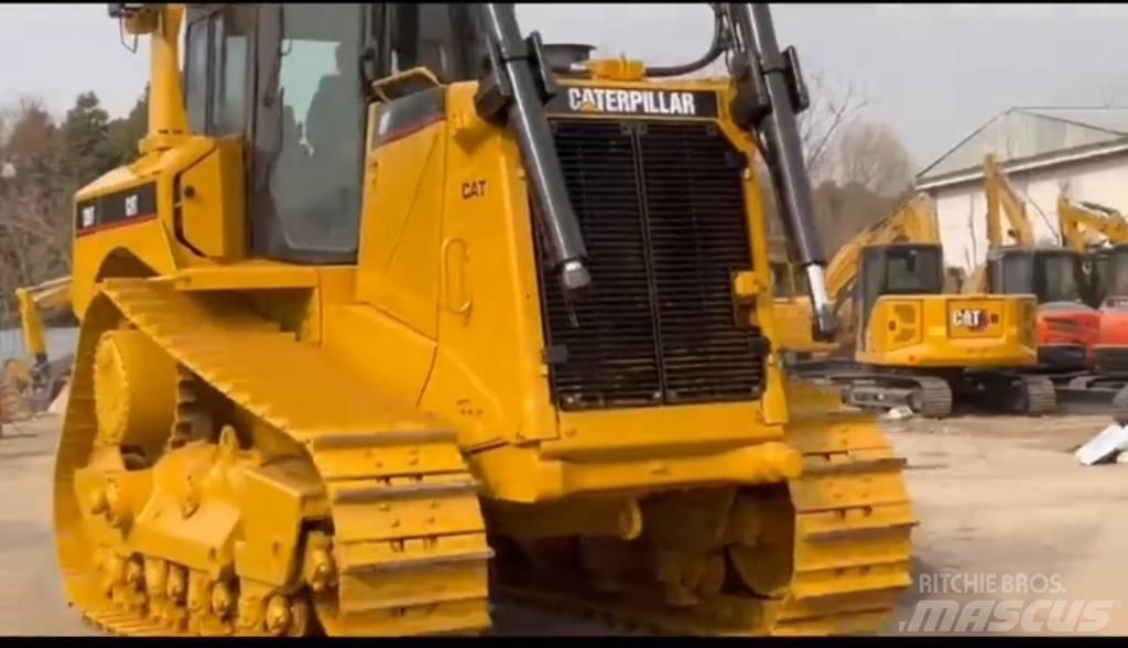 CAT D 8 T Buldožeri guseničari
