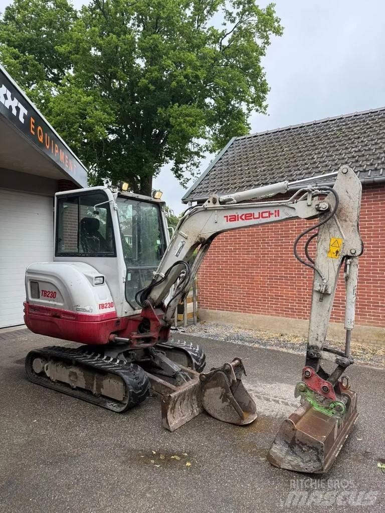Takeuchi TB230 Mini bageri < 7t