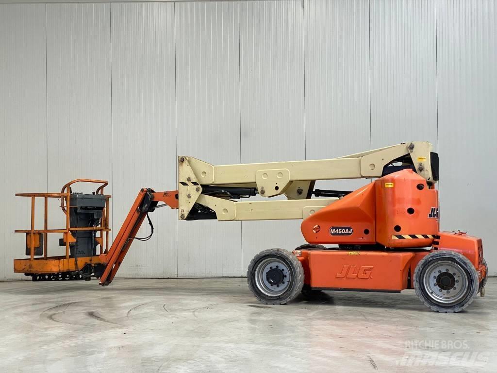 JLG M450AJ Zglobne podizne platforme
