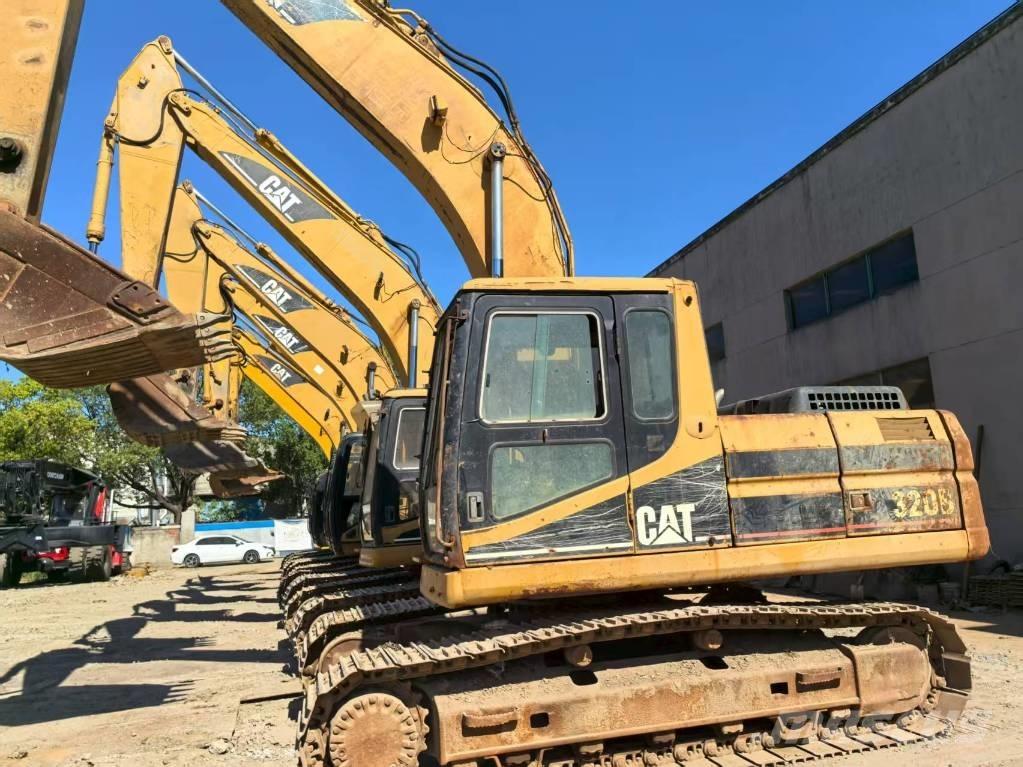 CAT 320BL Midi bageri 7t – 12t