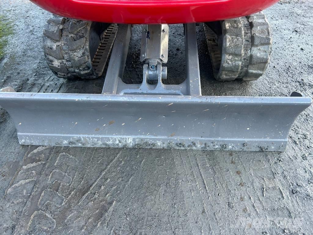 Takeuchi TB 230 Mini bageri < 7t