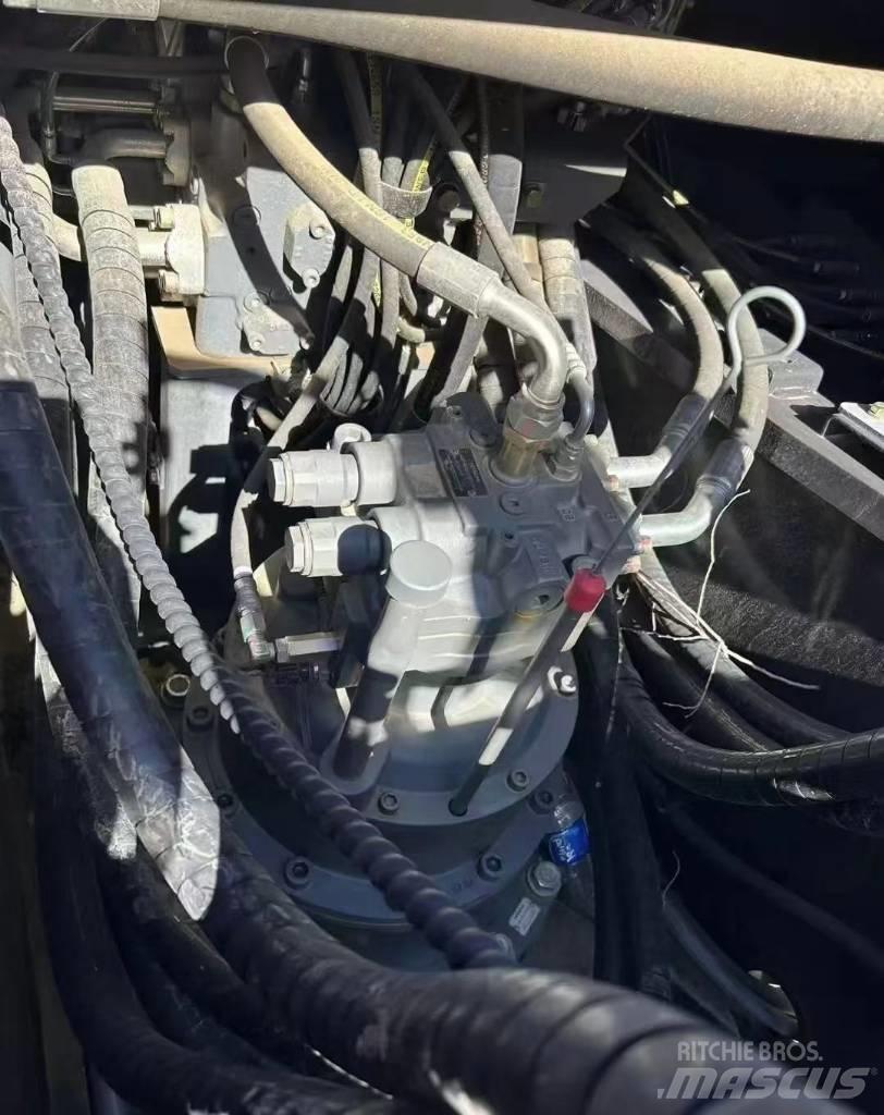 Hitachi 250 Bageri guseničari