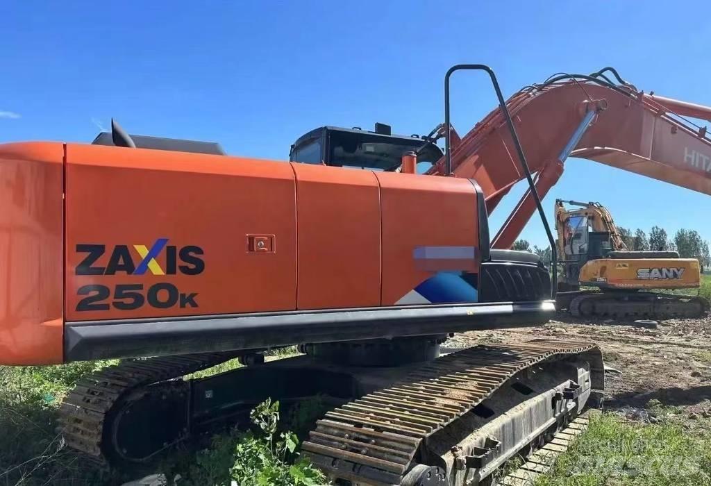 Hitachi 250 Bageri guseničari