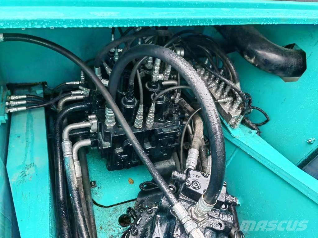 Kobelco SK200D Bageri guseničari