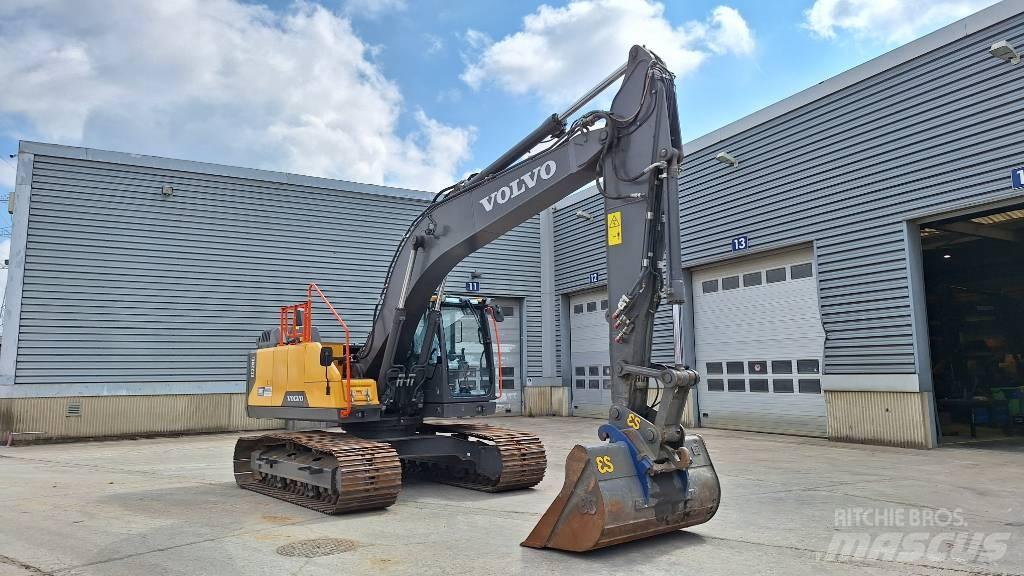 Volvo EC220E Bageri guseničari