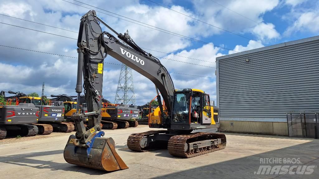 Volvo EC220E Bageri guseničari