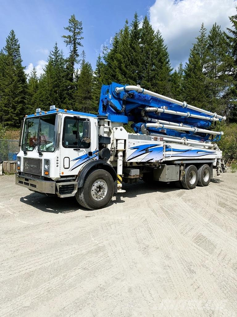 Alliance (#3802) 38M Kamionske beton pumpe