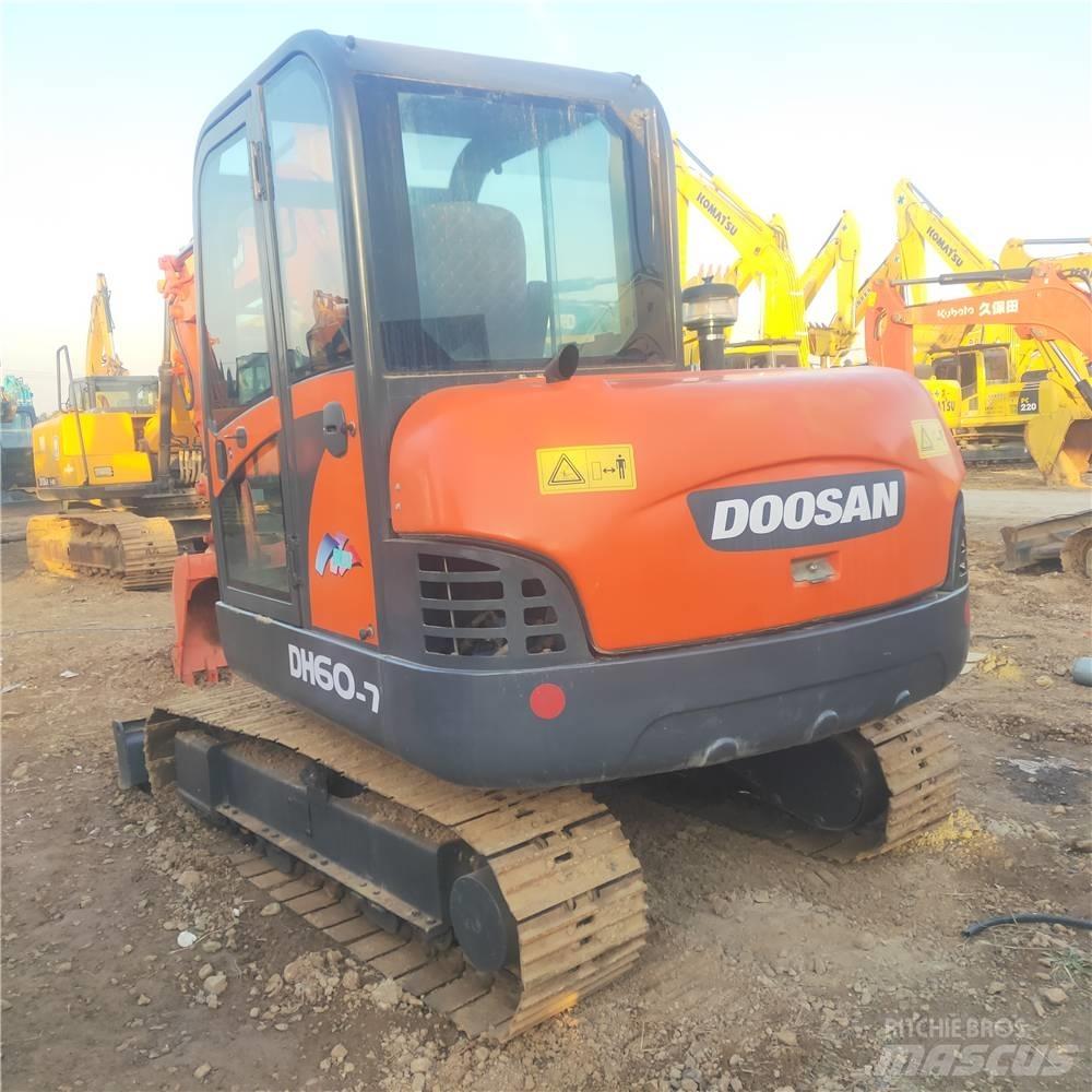 Doosan DH 60-7 Mini bageri < 7t