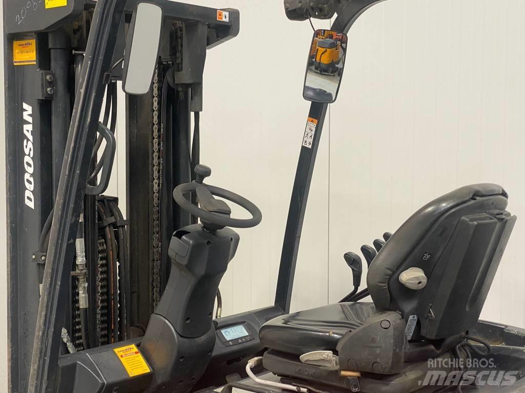 Doosan B35X-7 Električni viljuškari