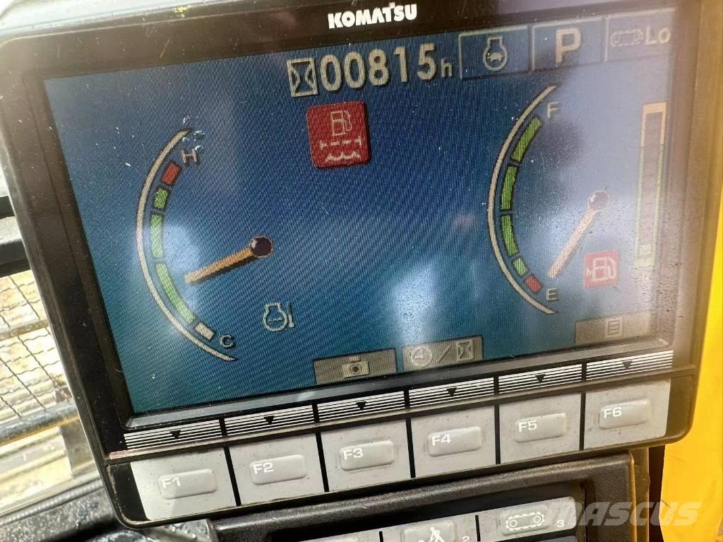 Komatsu PC220-8 Bageri guseničari