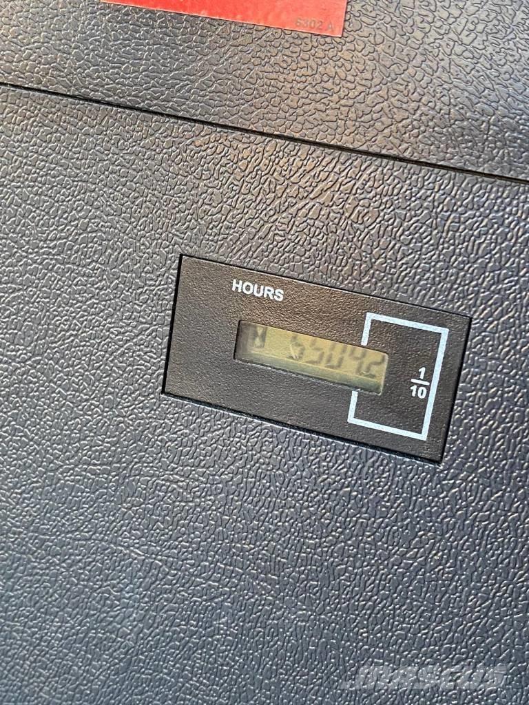 Hyundai HW 180 Bageri točkaši