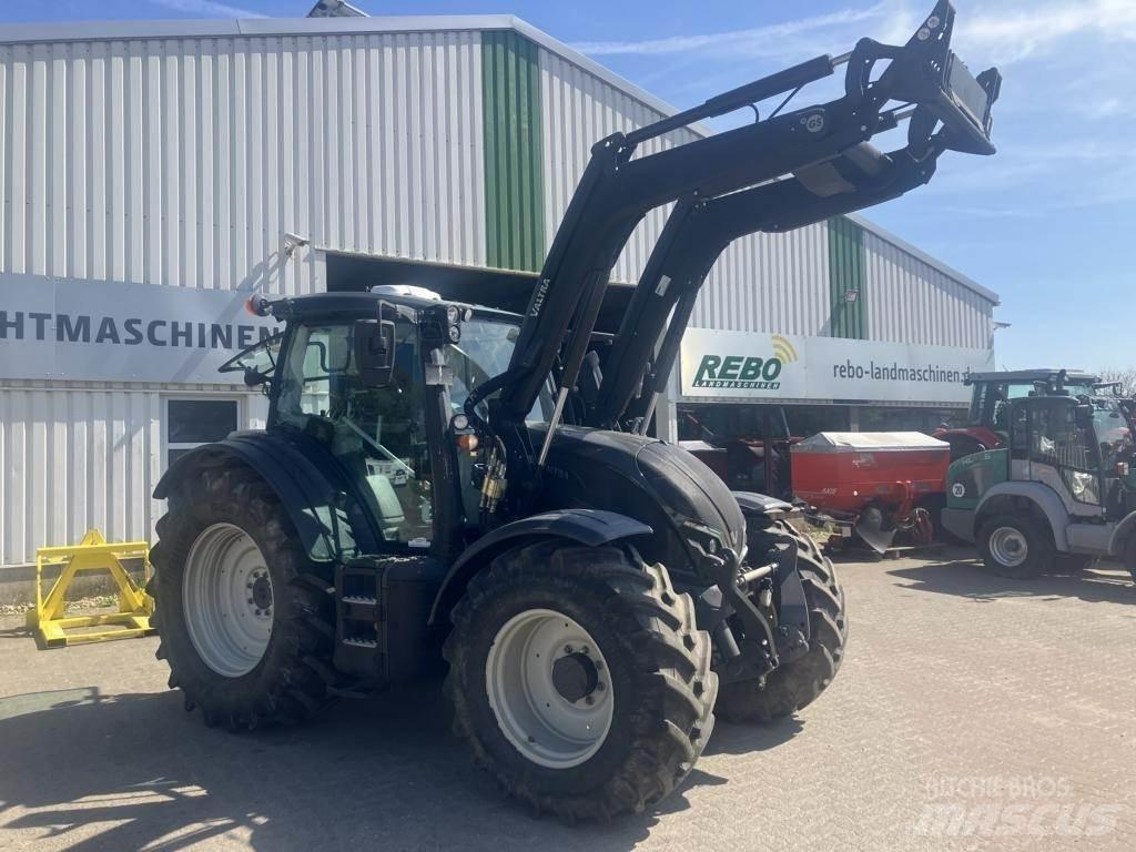 Valtra N 175 Traktori