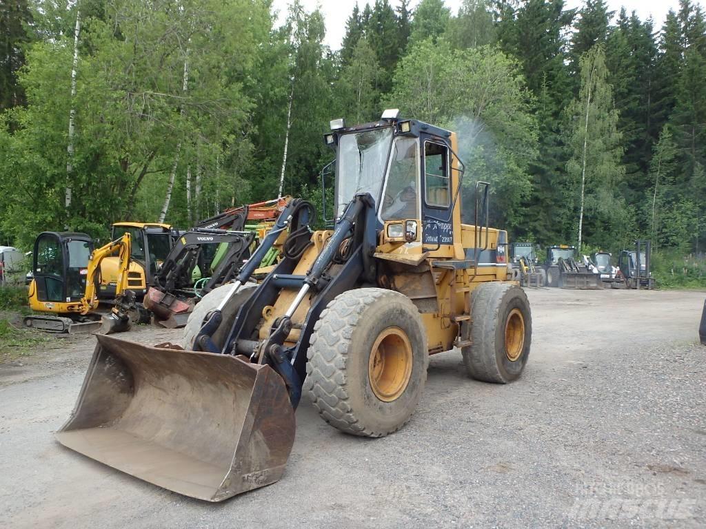 Komatsu WA 250-1 Utovarivači na točkove