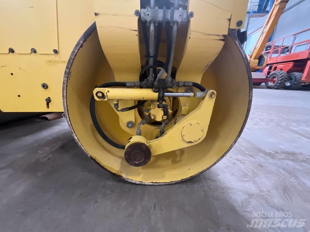 Bomag BW 138 AD Valjci sa duplim bubnjem