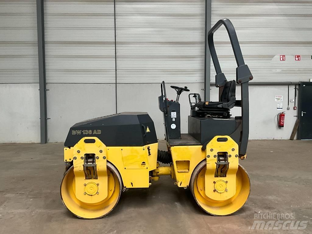 Bomag BW 138 AD Valjci sa duplim bubnjem