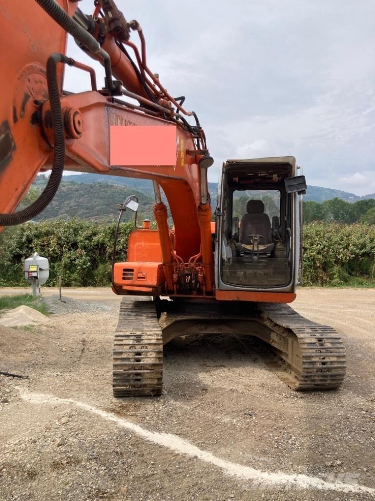 Hitachi EX 135 Bageri guseničari