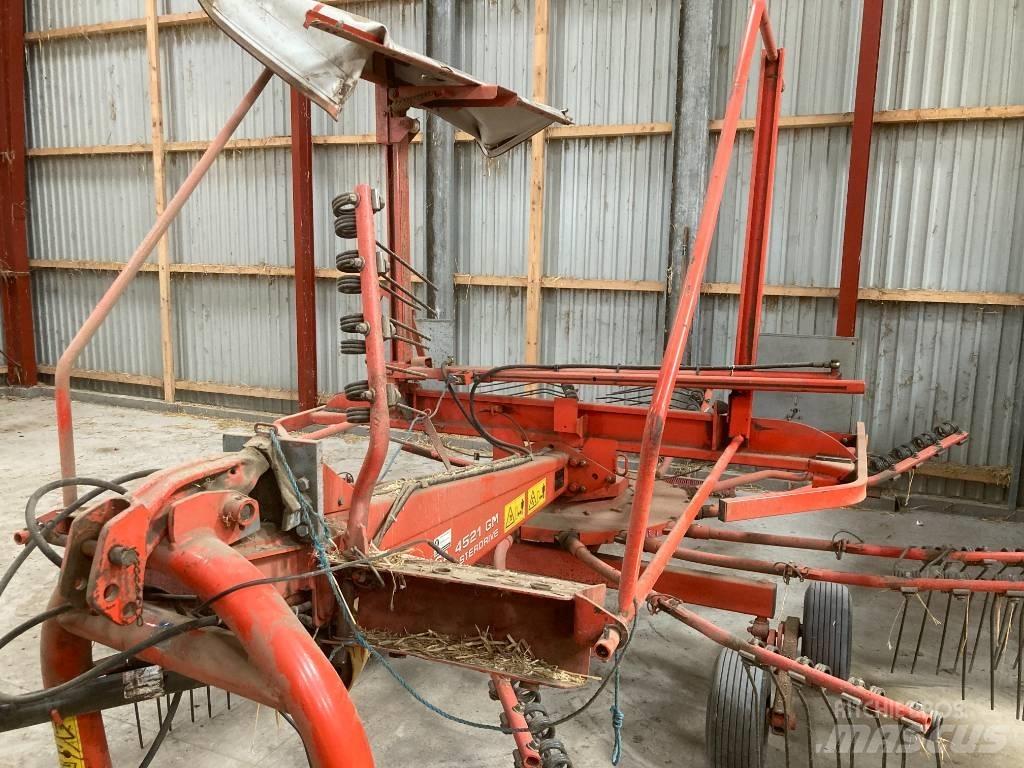 Kuhn GA 4521 Okretači i sakupljači sena