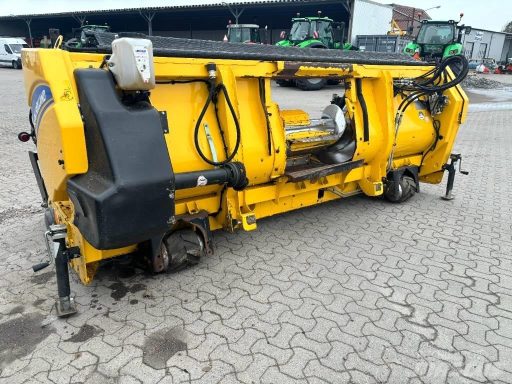 New Holland FR 500 Mašine za stočnu hranu sa sopstvenim pogonom