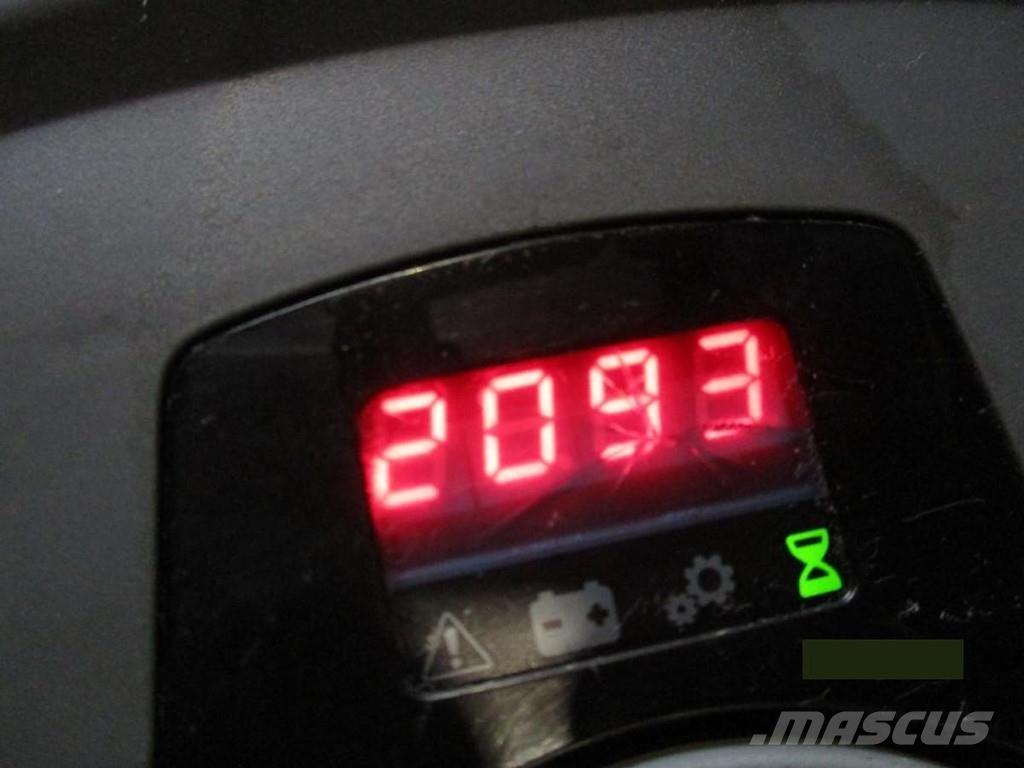 Toyota LPE200 Nisko podizni električni viljuškar sa stajalištom