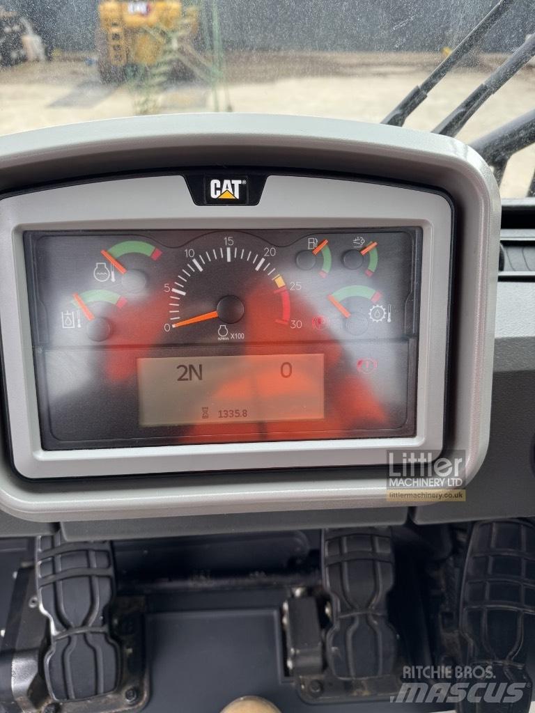 CAT 826 K Kompaktori otpada