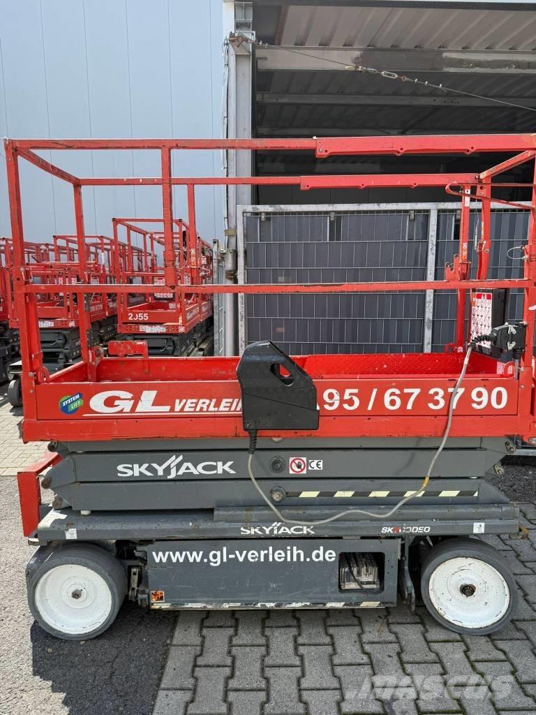 SkyJack SJ 3220 Makazaste platforme