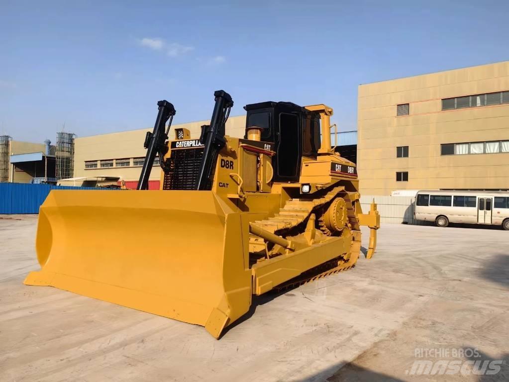 CAT D8R Buldožeri guseničari