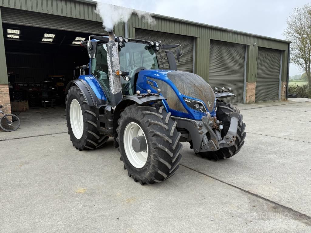 Valtra T 234 V Traktori