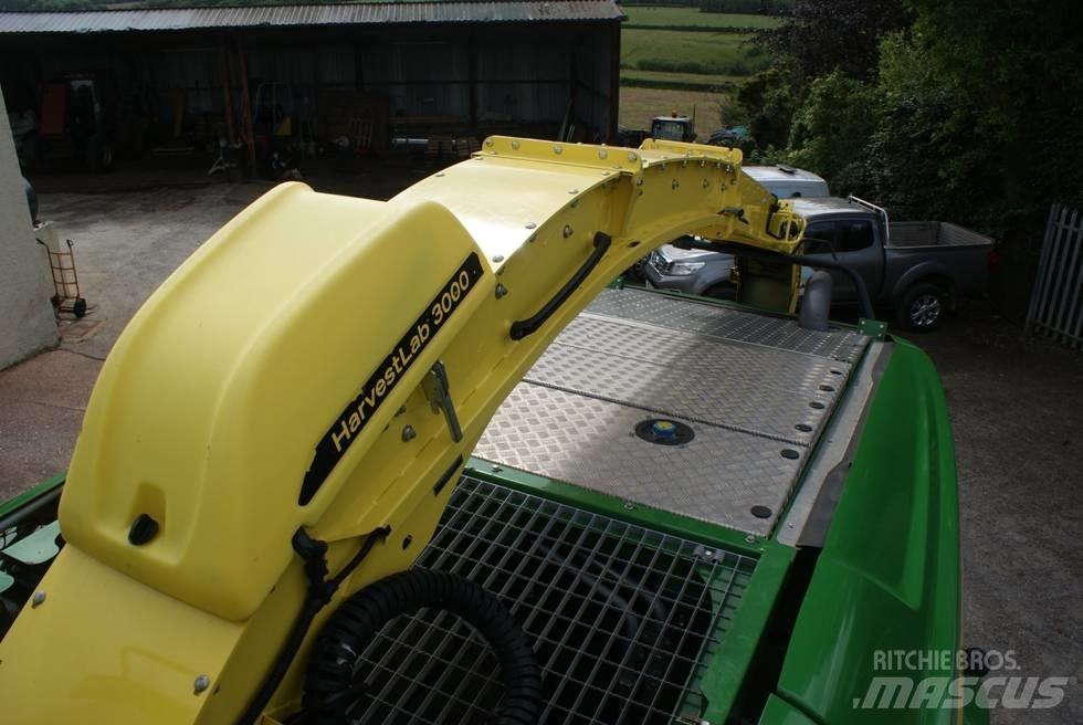John Deere 8400 T Mašine za stočnu hranu sa sopstvenim pogonom
