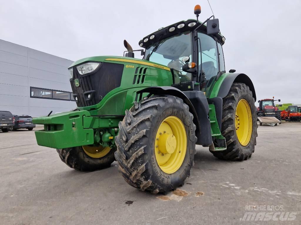 John Deere 6215 R Traktori