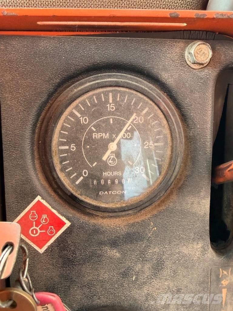 Ditch Witch 8020 T Rovokopači freze za kanale Trenčeri