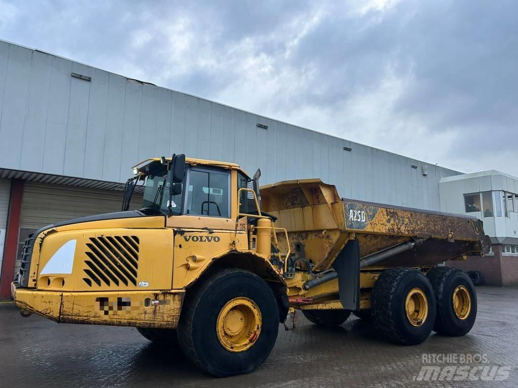 Volvo A 25 D Zglobni damperi