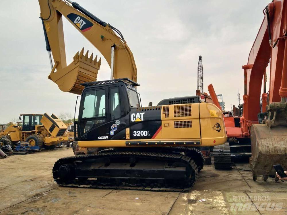 CAT 320D Bageri guseničari