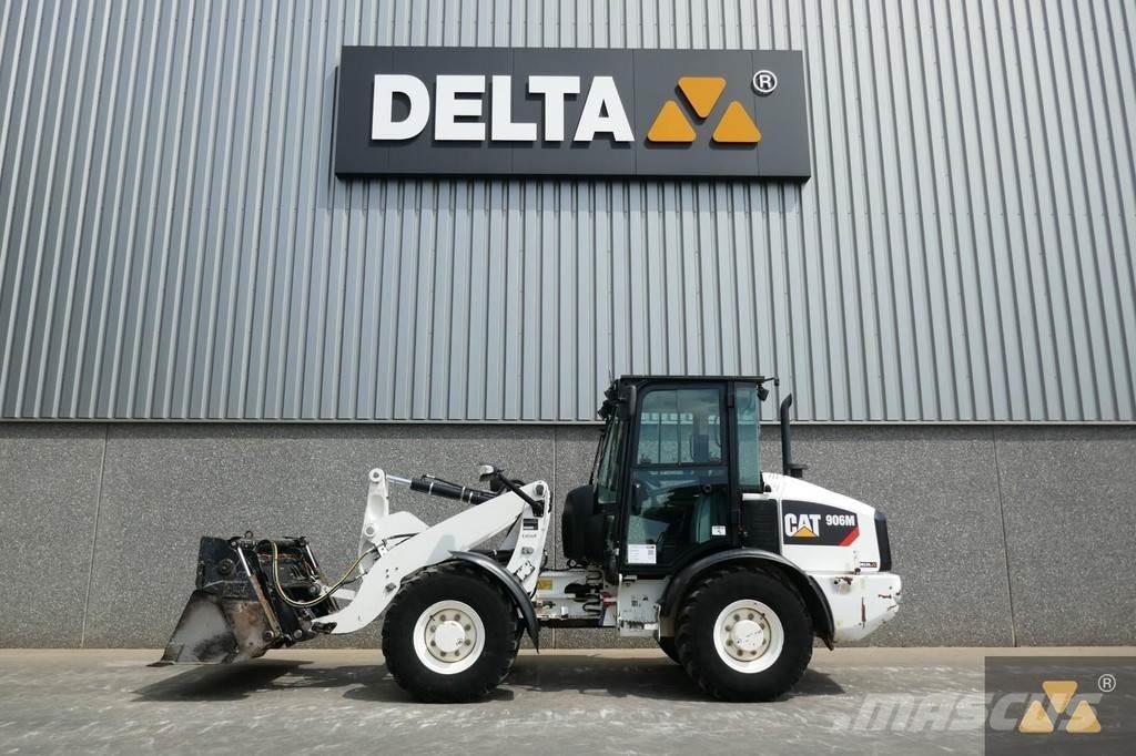 CAT 906M Utovarivači na točkove