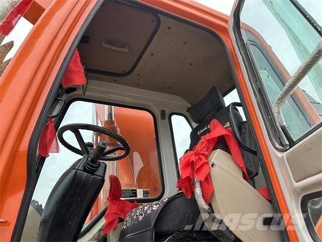 Doosan DH150W Bageri točkaši