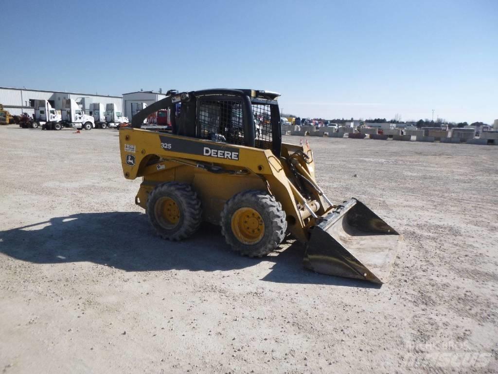 John Deere 325 Skid steer mini utovarivači