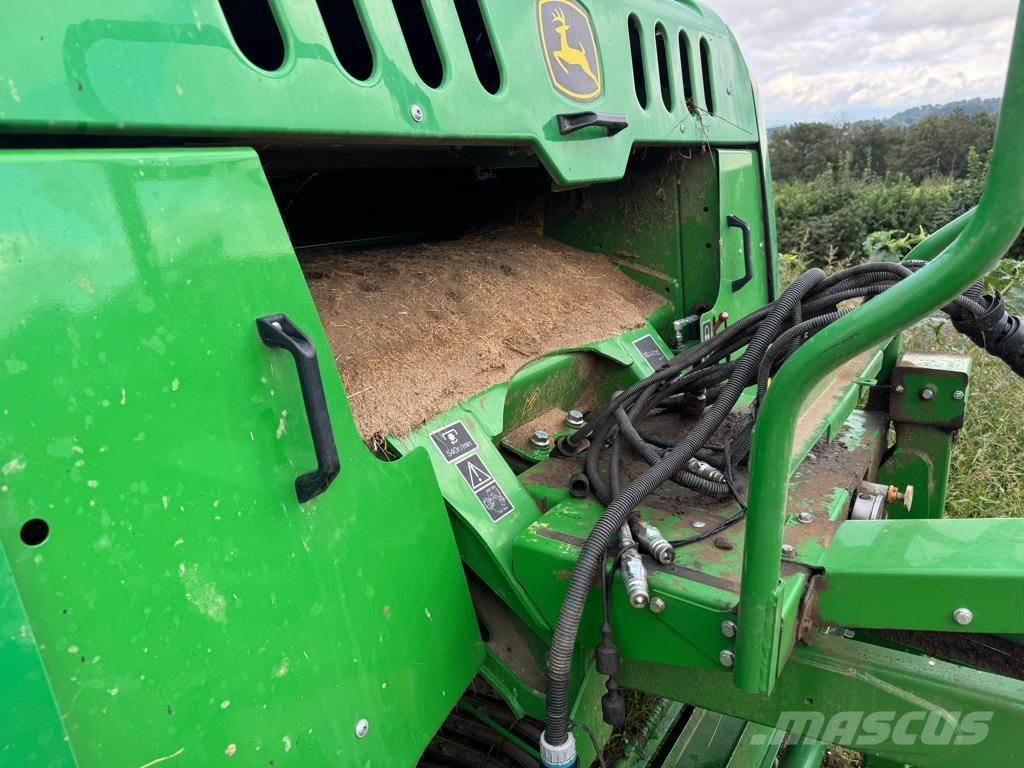 John Deere F441M Prese/balirke za rolo bale