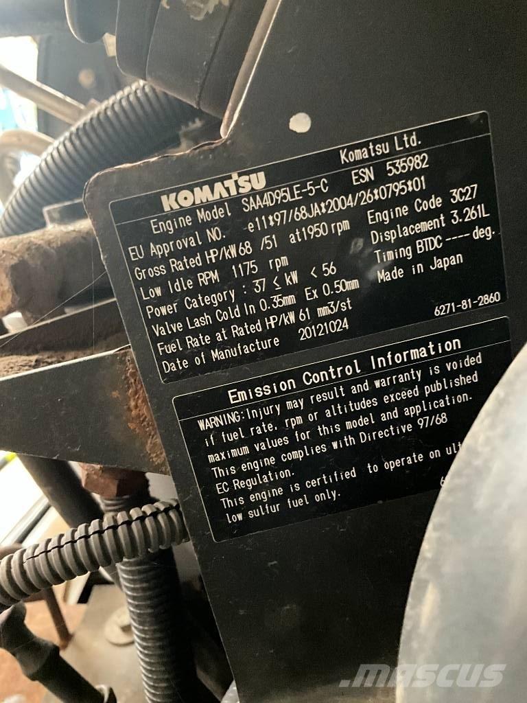 Komatsu PW 98 MR-8 Bageri točkaši